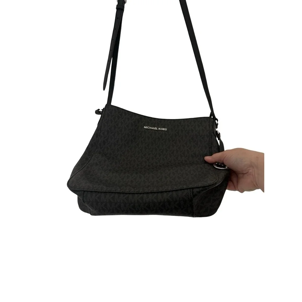 MICHAEL KORS JET SET TRAVEL LARGE MESSENGER CROSSBODY BAG MK SIGNATURE BLACK